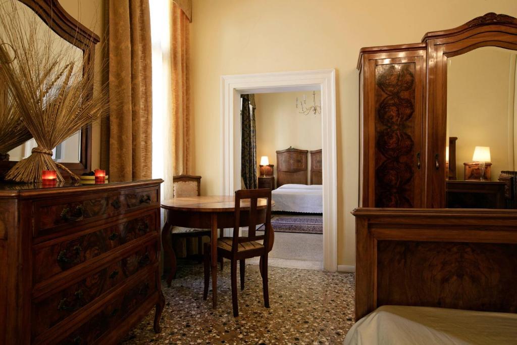 Bed and Breakfast Palazzo Minelli Венеция Экстерьер фото